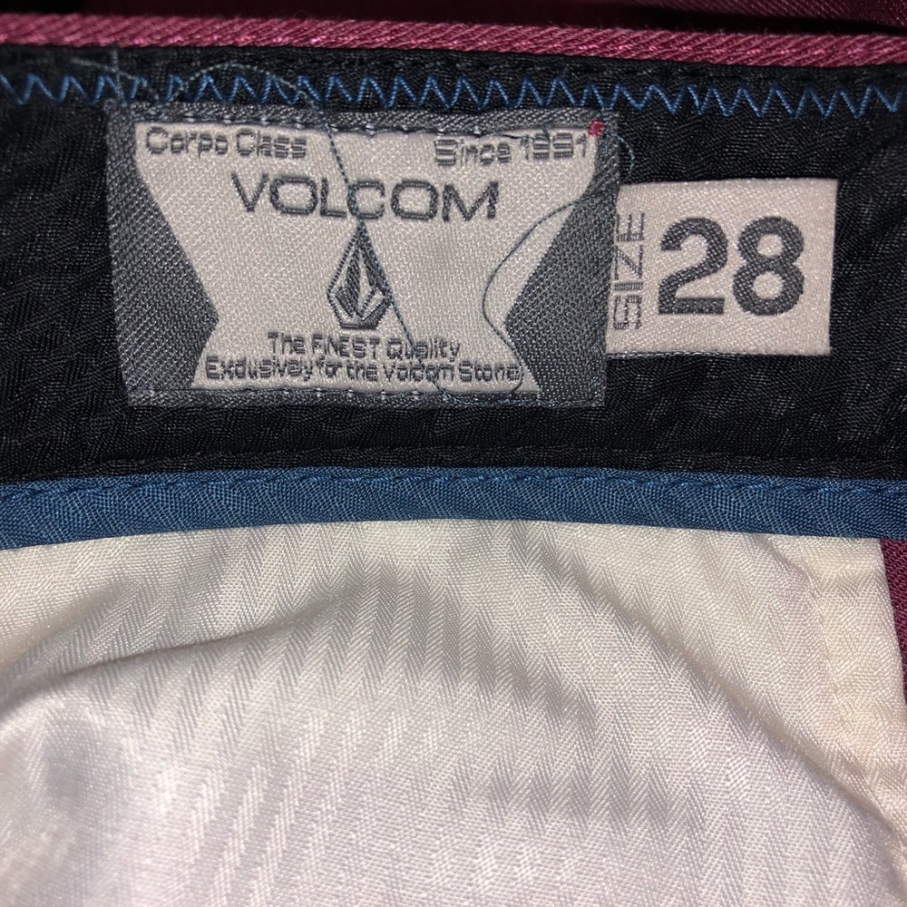 Volcom Shorts - Picture 6 of 10